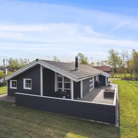 Tinka - 1-2km To The Fjord By Interhome *