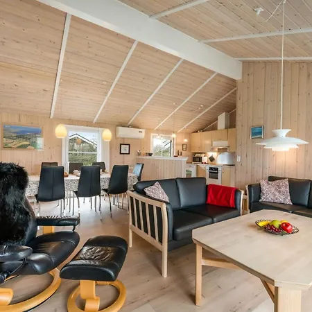 Tinka - 1-2km To The Fjord By Interhome