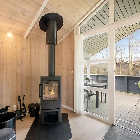 Tinka - 1-2km To The Fjord By Interhome Casa vacanze