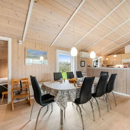 Tinka - 1-2km To The Fjord By Interhome