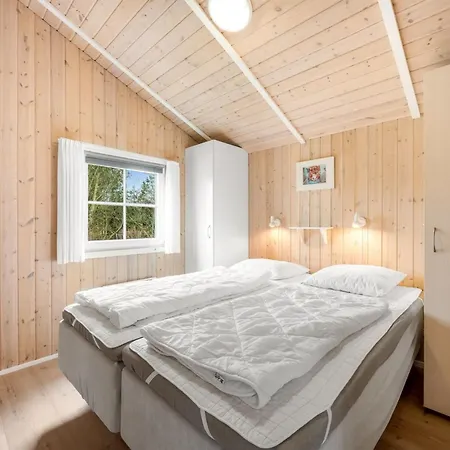 Tinka - 1-2km To The Fjord By Interhome *